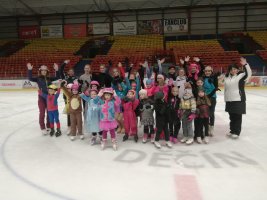 30.11.2022 - Školička bruslení - závěrečný karneval